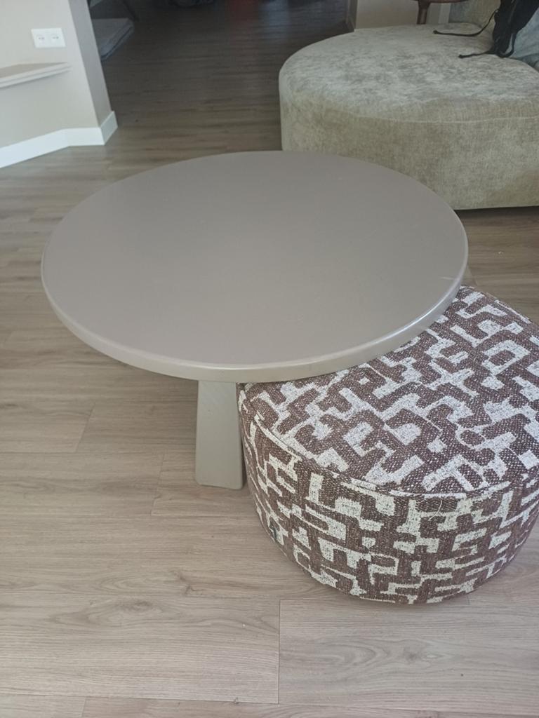 Massief houten salon tafel incl bijpassende poef (woood), Huis en Inrichting, Tafels | Salontafels, Ophalen, 50 tot 100 cm, Rond
