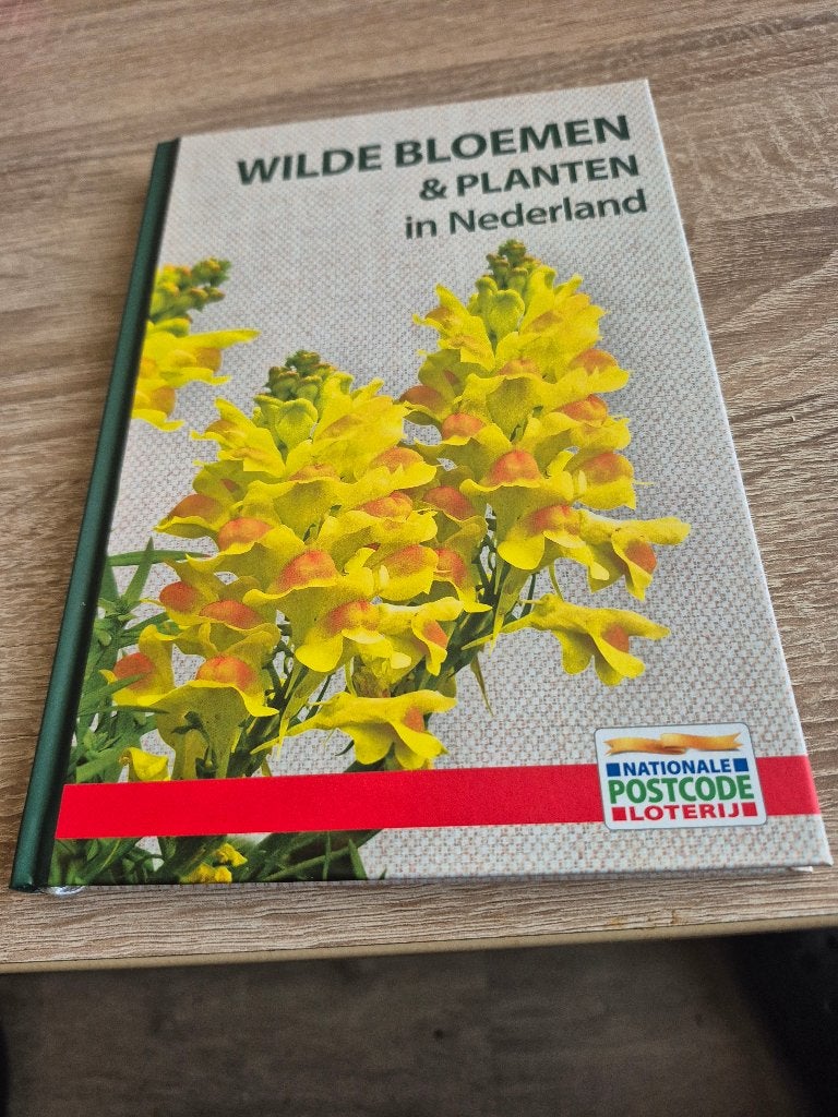 Wilde Bloemen en Planten Nieuw Ongelezen, Boeken, Bloemen, Planten en Bomen, Postcode loterij, Nieuw, Ophalen of Verzenden