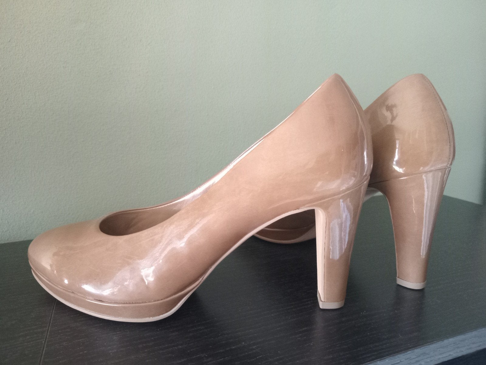 Gabor lakpumps lichtbruin/taupe - maat 6.5 (bijna nieuw), Kleding | Dames, Pumps, Bruin, Gabor, Ophalen of Verzenden