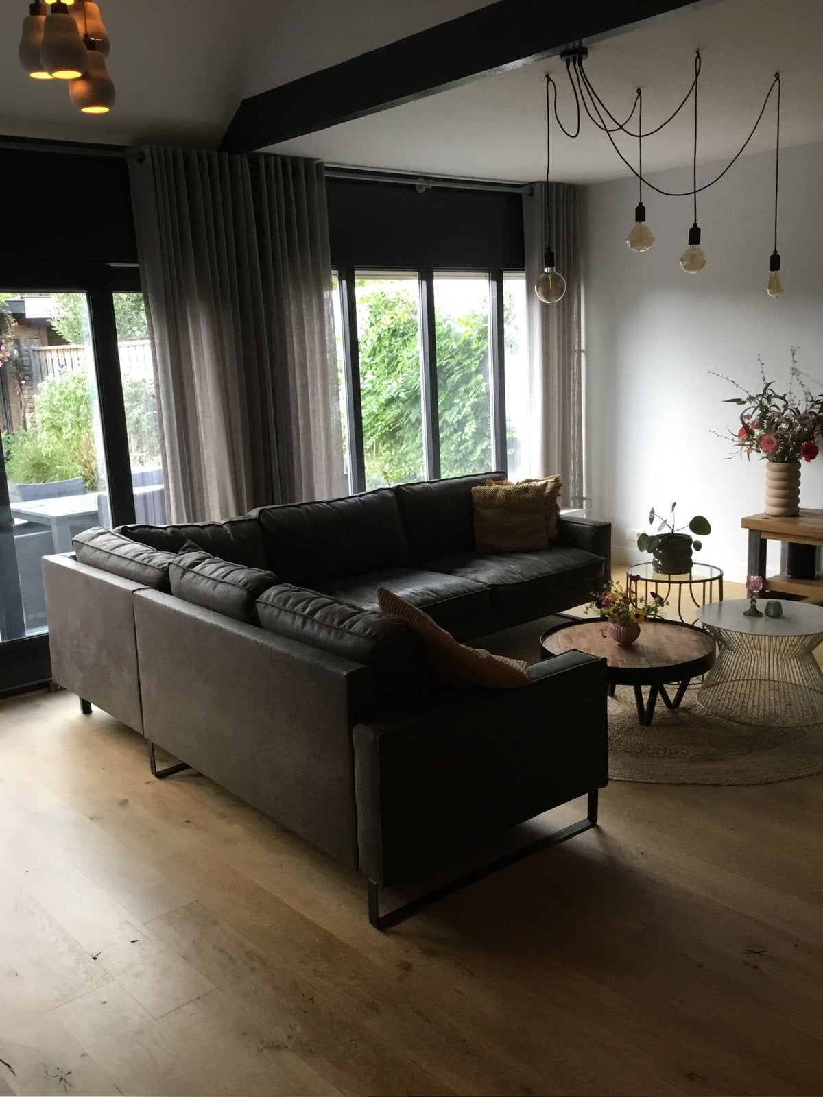 Te koop mooie ruime hoekbank, Ophalen, Overige materialen, Gebruikt, 100 tot 125 cm