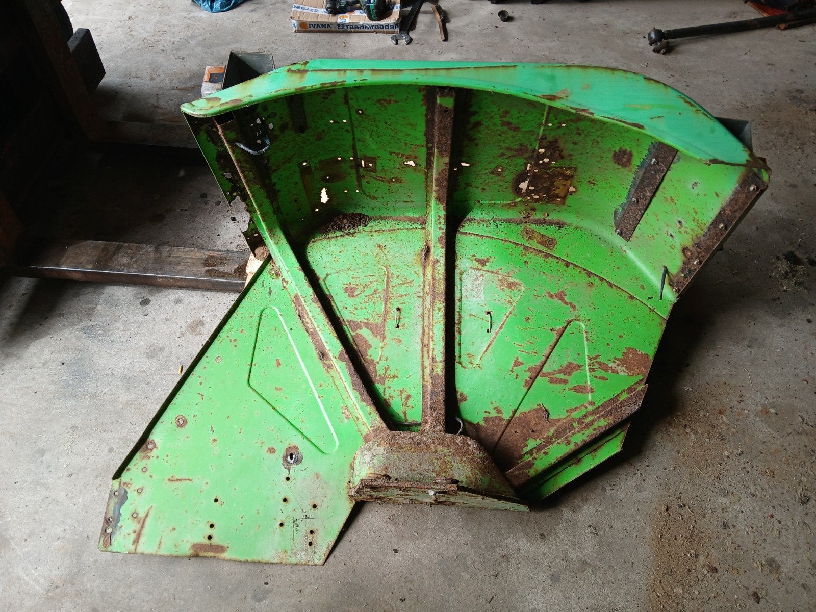 Deutz 7506 8006 spatborden, Ophalen