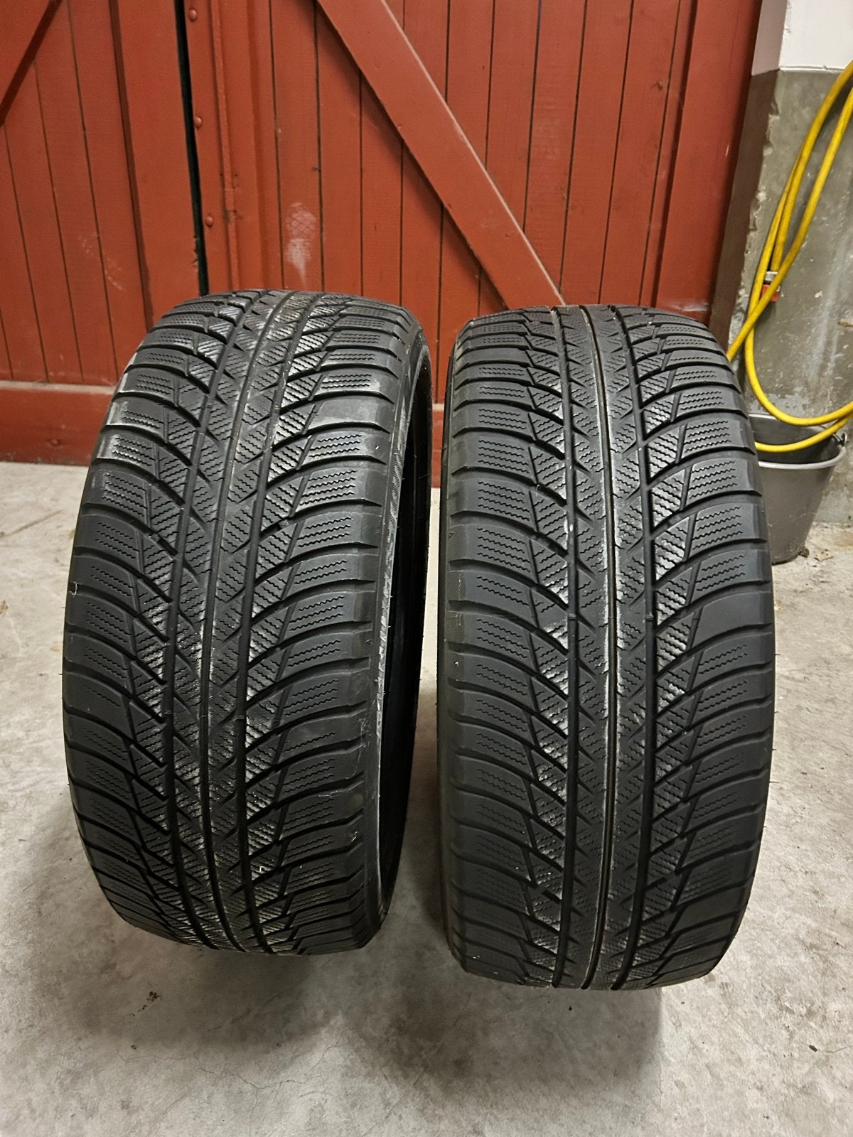 2x Bridgestone Runflat Winterbanden 225/45R18, Ophalen, 18 inch, Gebruikt, Winterbanden