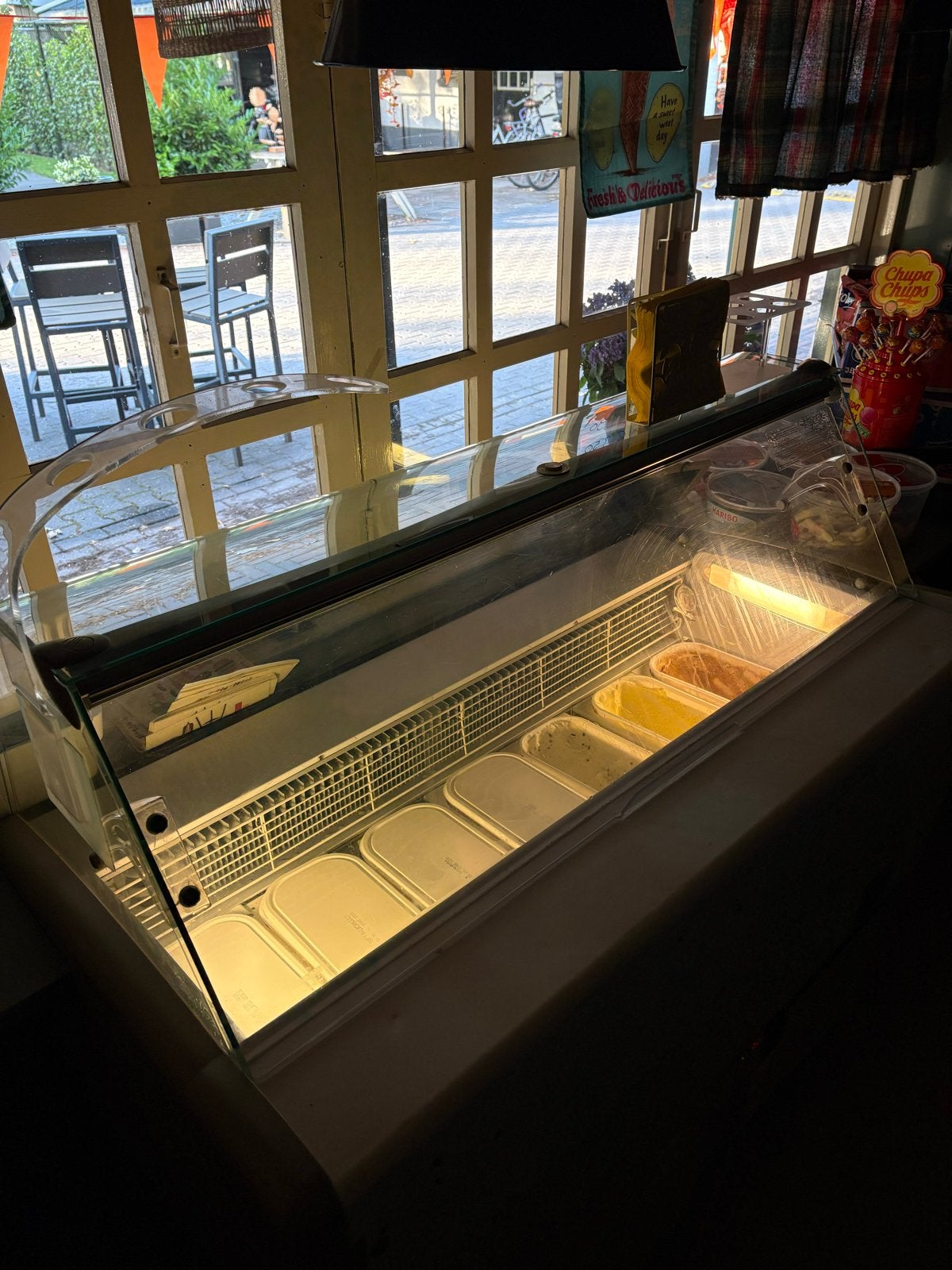 Professionele IJsvitrine - Perfect voor uw Horeca Zaak, Ophalen, Gebruikt, Koelen en Vriezen