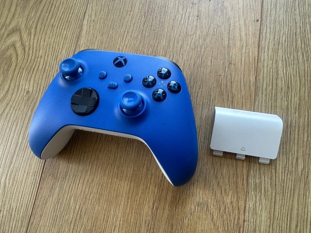 Xbox Controller Blauw & Klepje (Voor Xbox Series X/S & One)!