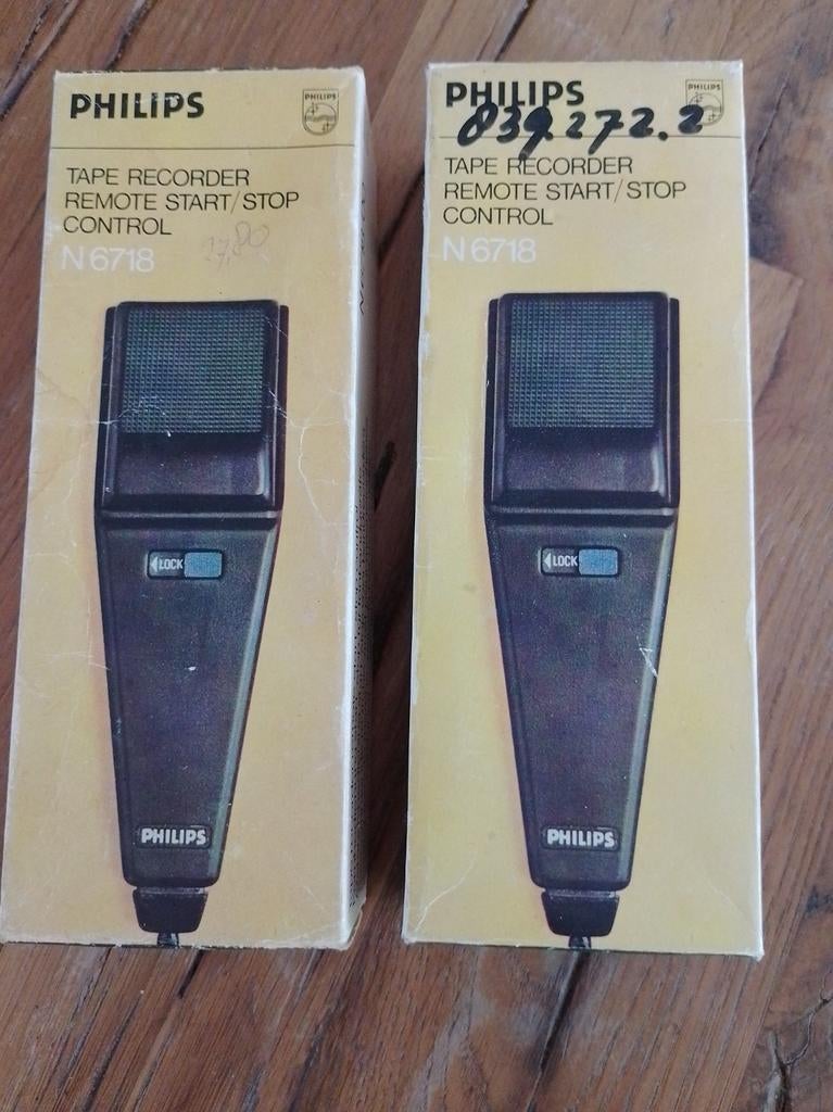 Philips N6718 Afstandsbediening (2 stuks) tape recorder, Ophalen of Verzenden