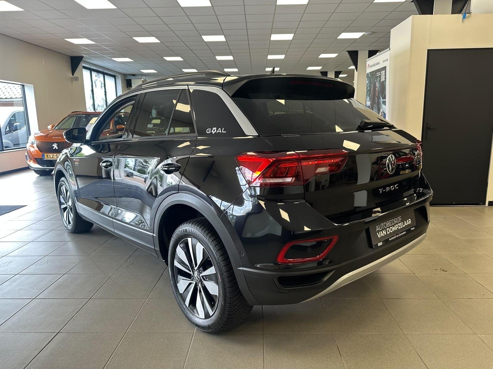 Volkswagen T-Roc 1.0 TSI / 116PK / GOAL EDITION / STOEL-STUU, Auto's, Volkswagen, Voorwielaandrijving, Stof, Gebruikt, 116 pk