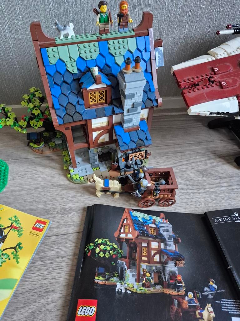 Lego medieval Blacksmith 21325, Ophalen of Verzenden, Zo goed als nieuw, Complete set, Lego