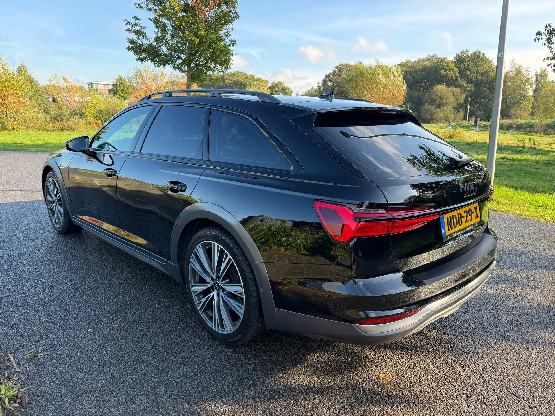Audi A6 ALLROAD QUATTRO 55 TFSI | Luchtvering | Navigatie |, Auto's, Dealer onderhouden, Gebruikt, 2995 cc, 2500 kg