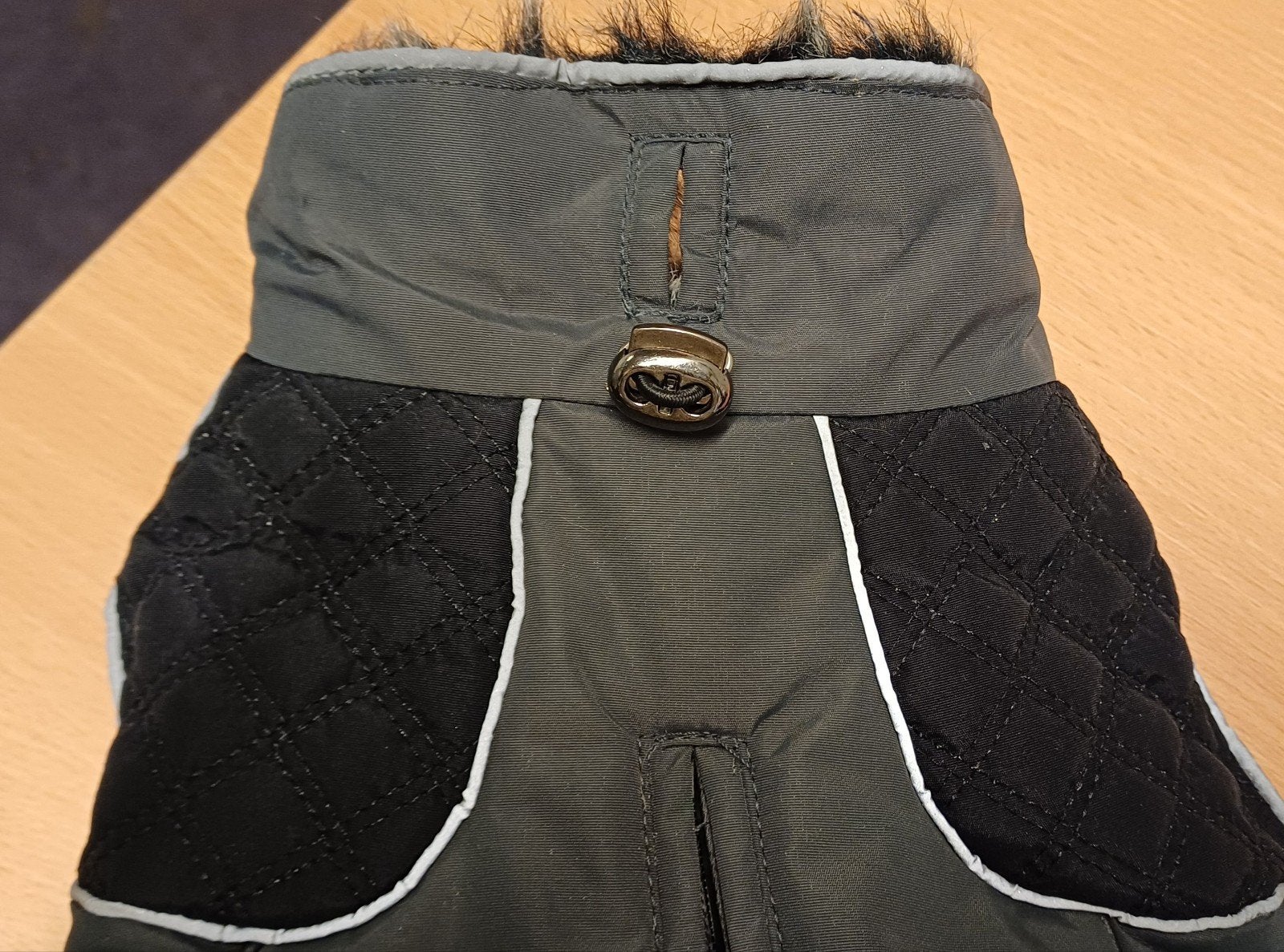 Nieuw superkwaliteit hondenjasje/bodywarmer 24 cm grijszwart, Ophalen, Nieuw