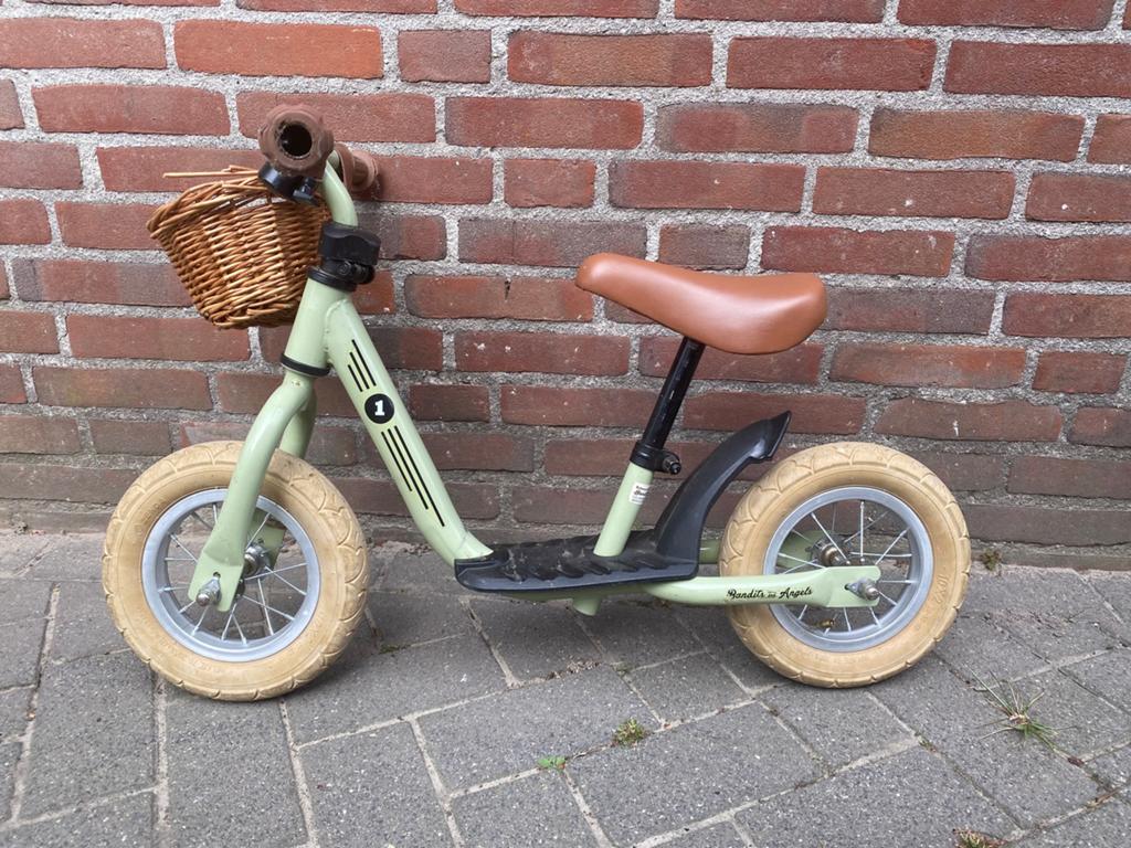 Bandits & Angels loopfiets met mandje, Kinderen en Baby's, Speelgoed | Buiten | Voertuigen en Loopfietsen, Ophalen, Gebruikt, Loopfiets
