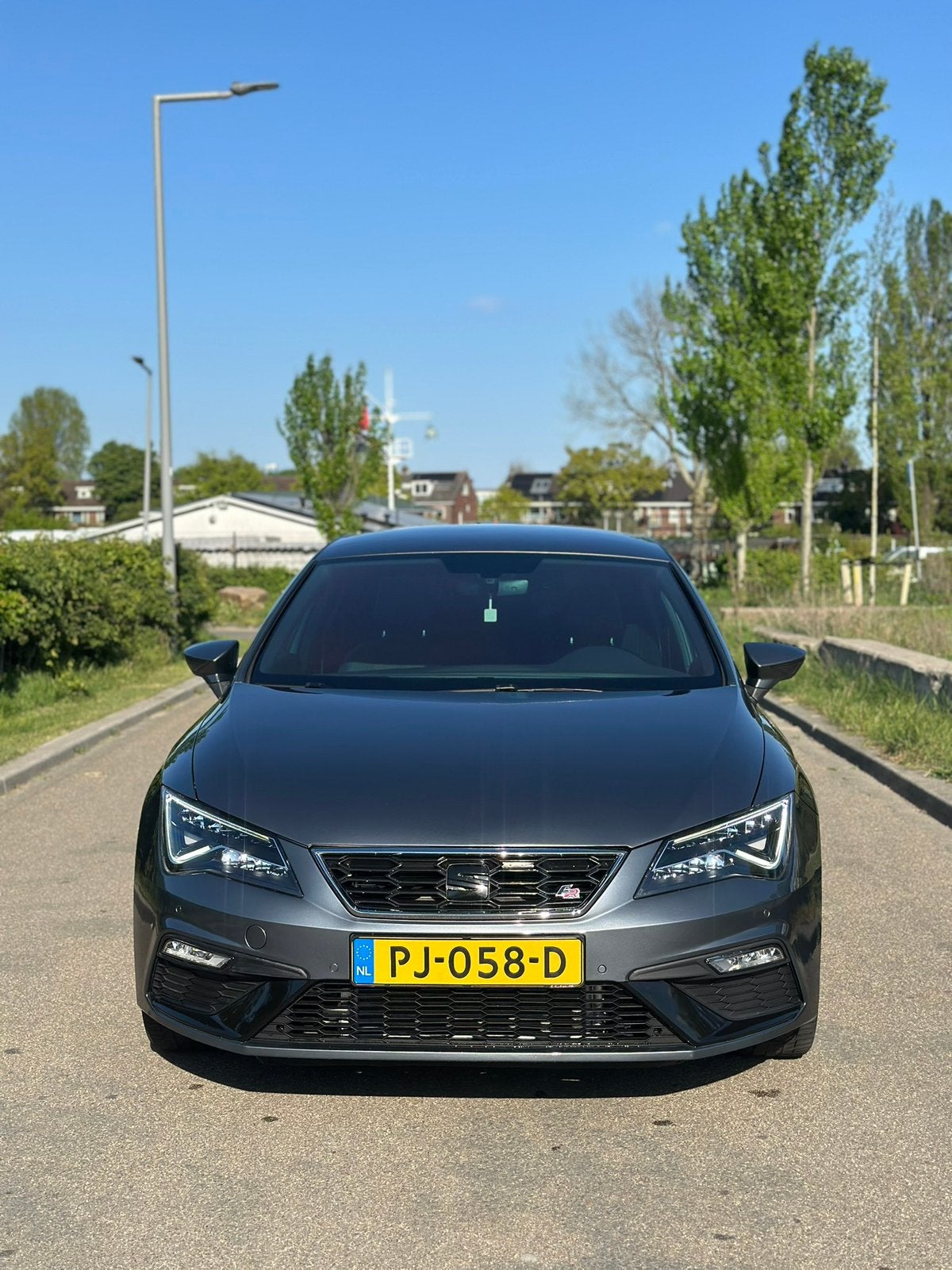 Seat Leon 1.4 FR TSI ACT 110KW/150PK Dsg7 2017 Grijs, Auto's, 4 cilinders, Leon, Origineel Nederlands, 1395 cc