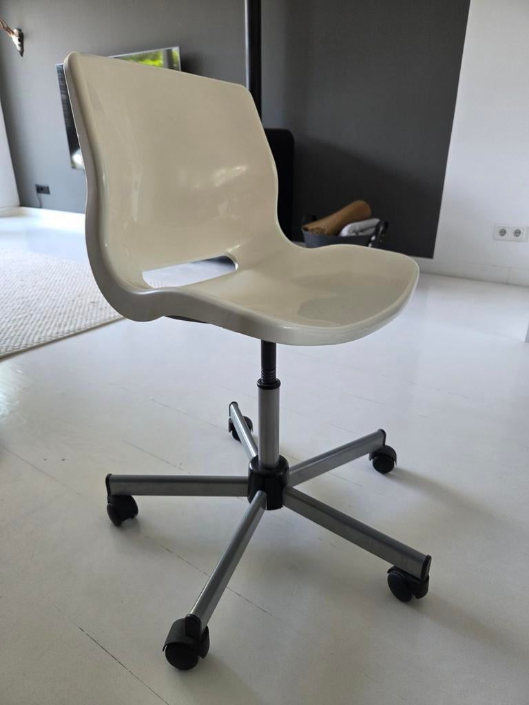 Witte Bureaustoel Ikea met Wieltjes - Gebruikt, Ophalen, Gebruikt, Wit