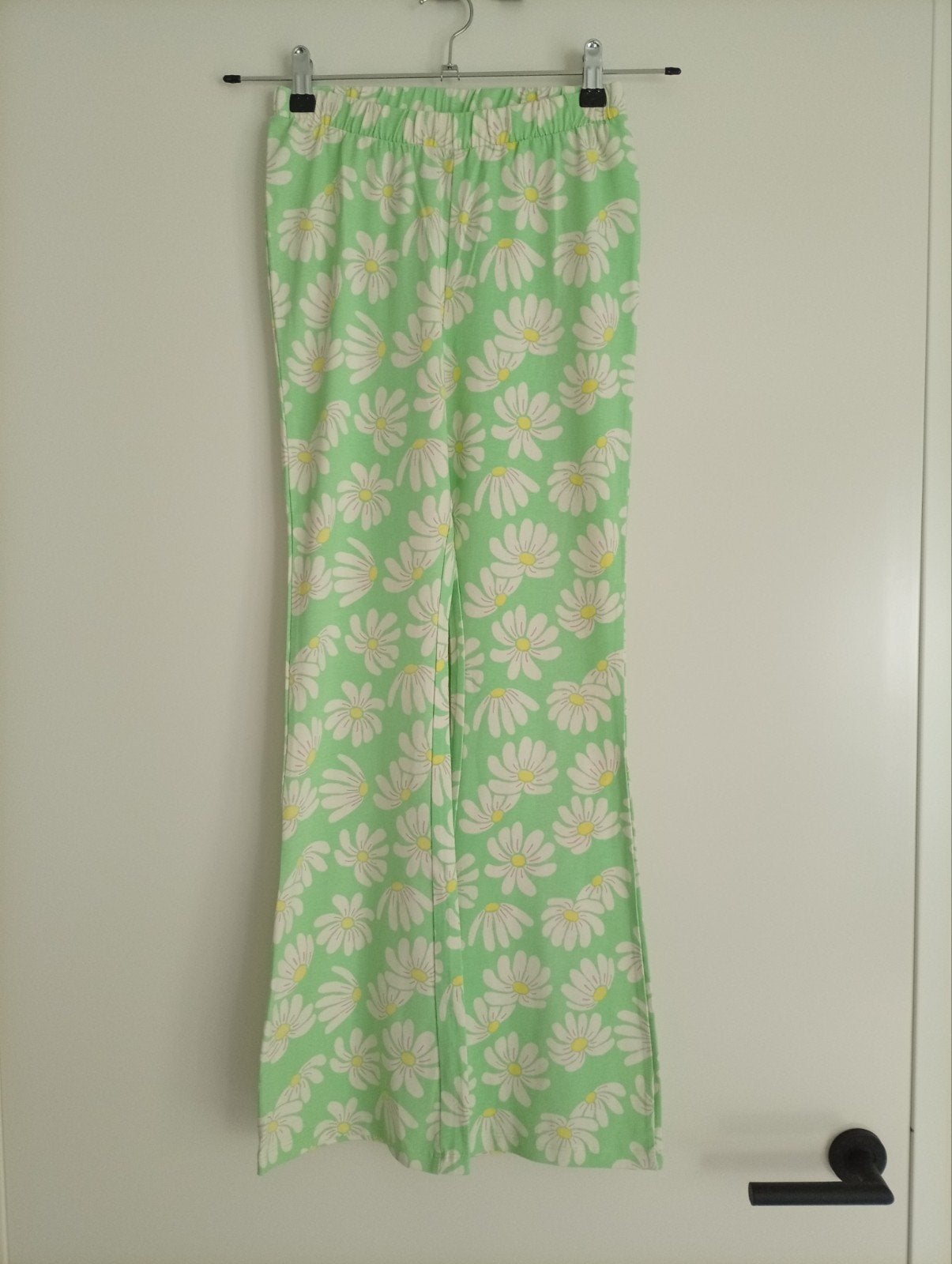 Hema flair / flared broek mintgroen maat 146/152 nieuw!, Broek, Meisje, Nieuw, Ophalen of Verzenden