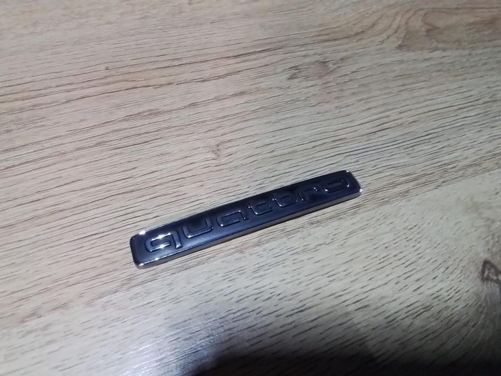 Audi Quattro Embleem, Gebruikt, -, -, Ophalen of Verzenden