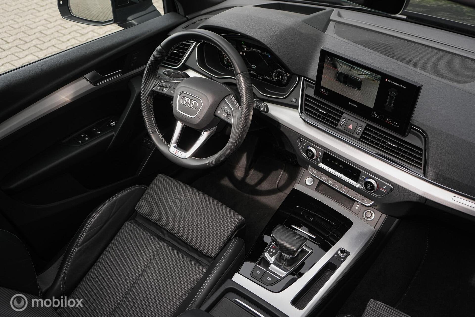 Audi Q5 55 TFSI e S edition | Panoramadak | Massage |Adaptie, Automaat, Gebruikt, 4 cilinders, Leder en Stof