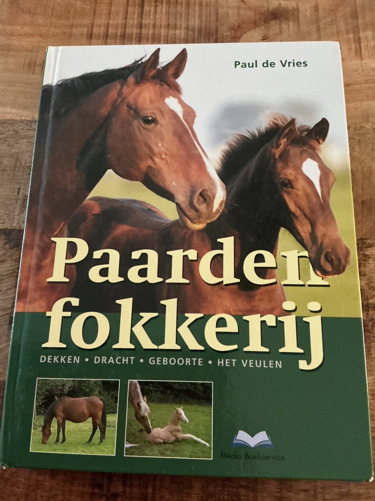 Boek over paarden fokkerij, Ophalen of Verzenden, Gelezen, Paarden of Pony's
