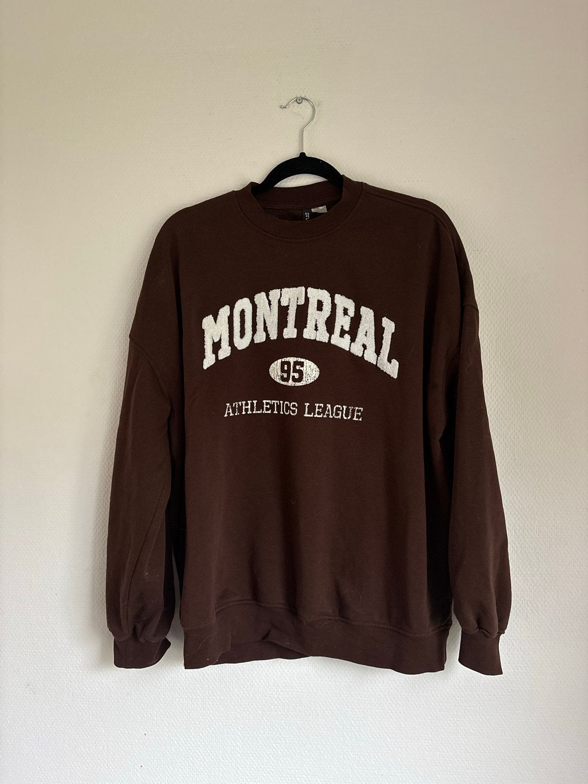 H&M Oversized Donkerbruine Sweater 'Montreal' Maat S, Ophalen of Verzenden, Gedragen, Maat 36 (S), Bruin