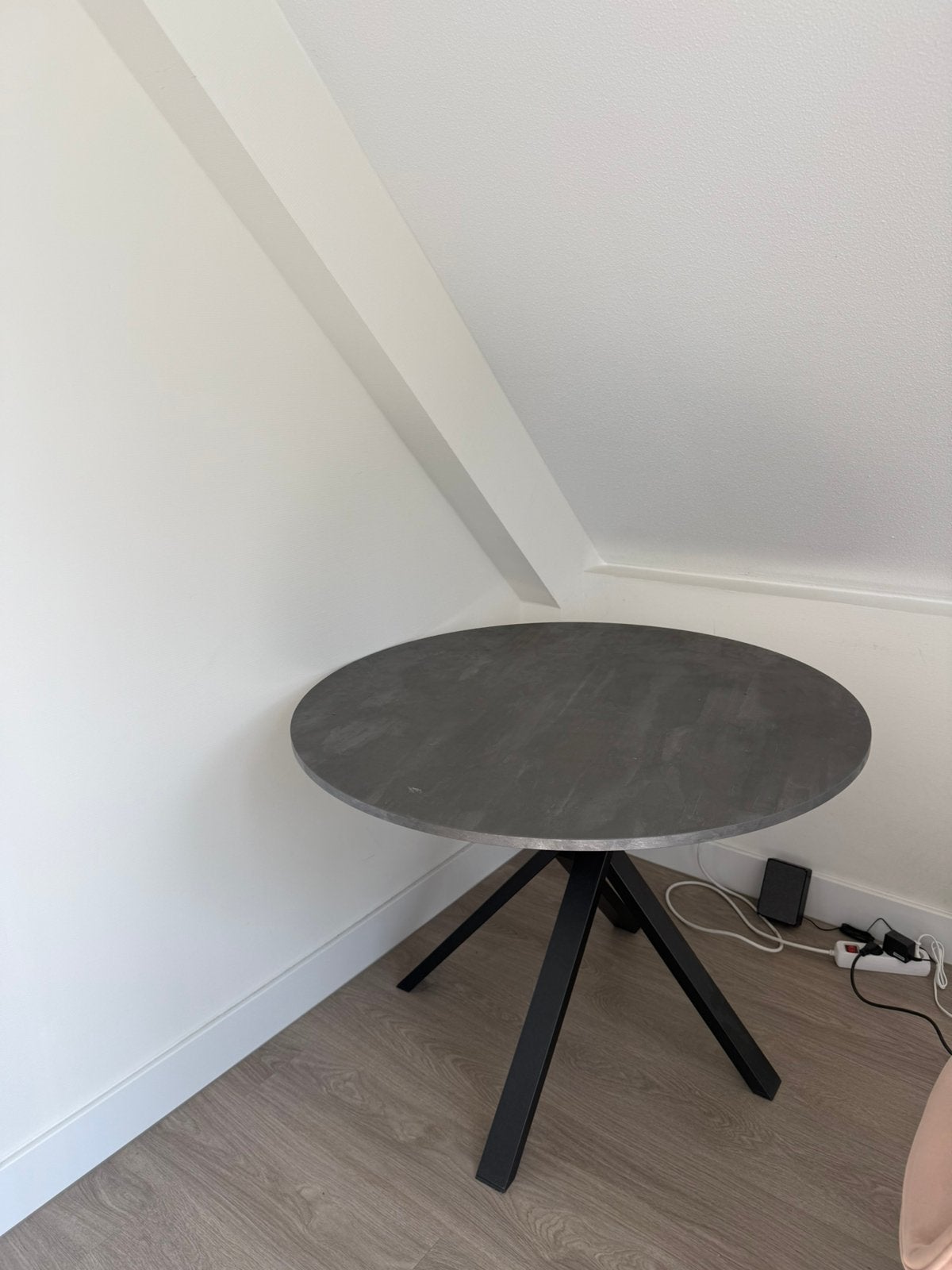 Ronde eettafel Mariedamm, Huis en Inrichting, Tafels | Eettafels, Ophalen, Zo goed als nieuw