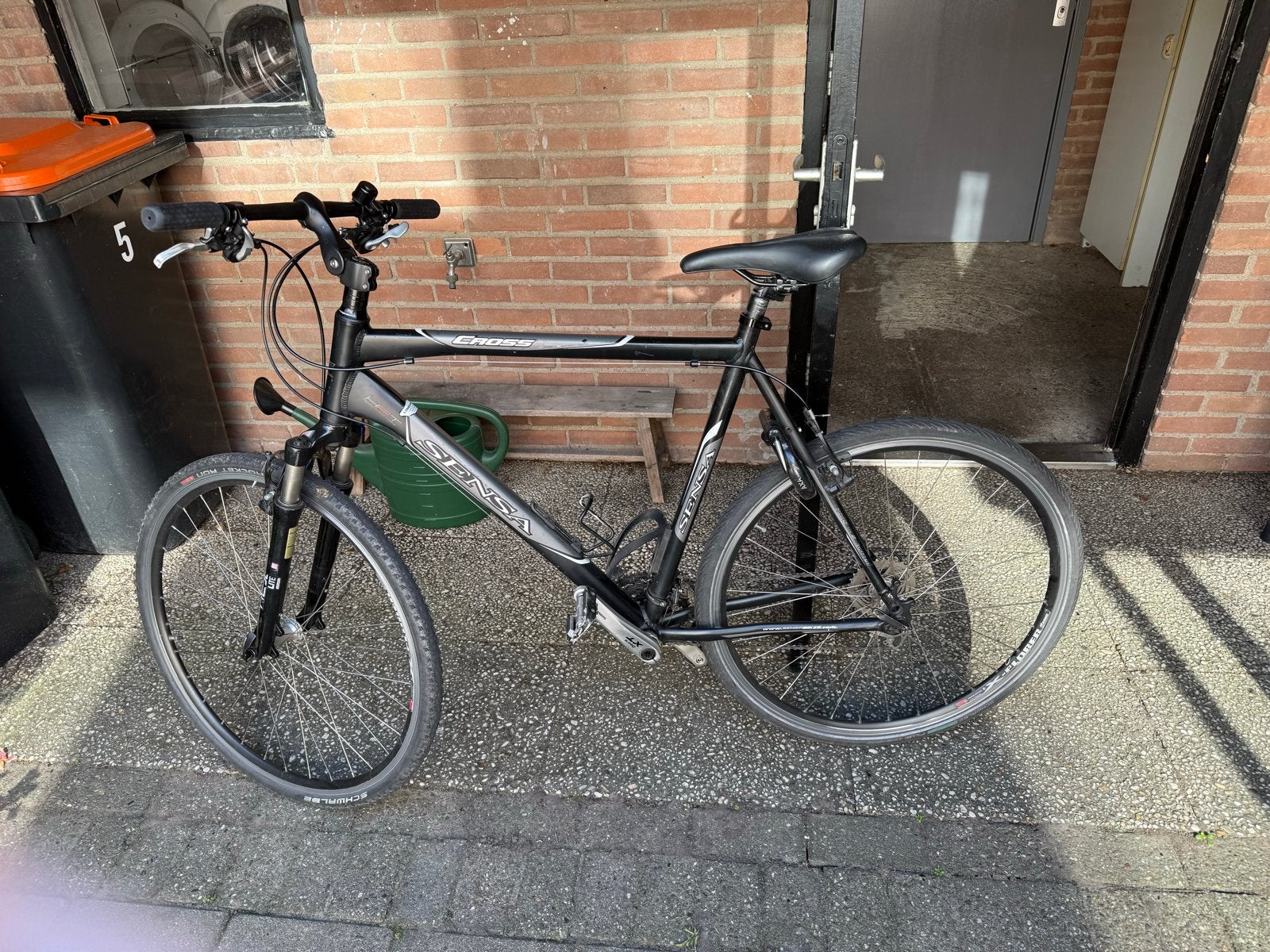 Sensa hybride Crossfiets met gelzadel - Ophalen in h’bergen, Fietsen en Brommers, Ophalen, Zo goed als nieuw