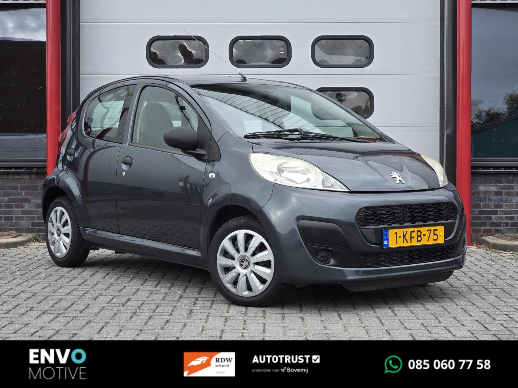 Peugeot 107 1.0 Blue Lease Airco/5-deurs/AUX/Stuurbekr., Voorwielaandrijving, Euro 5, Stof, Gebruikt