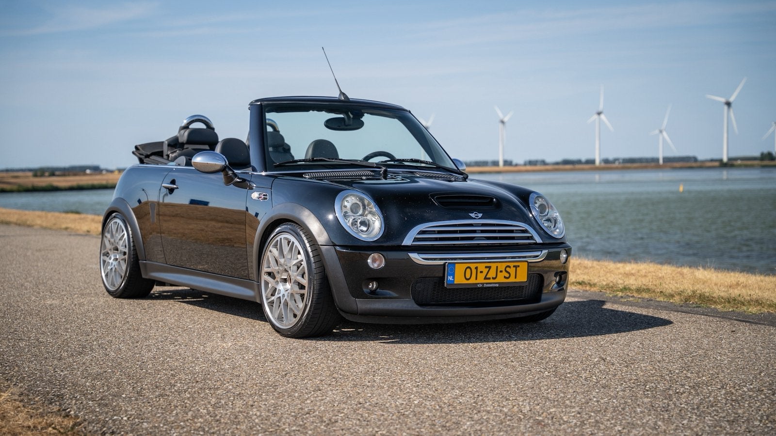 Mini 1.6 16V Cooper S Cabrio 2005 Zwart, Voorwielaandrijving, 4 cilinders, Cabriolet, Zwart
