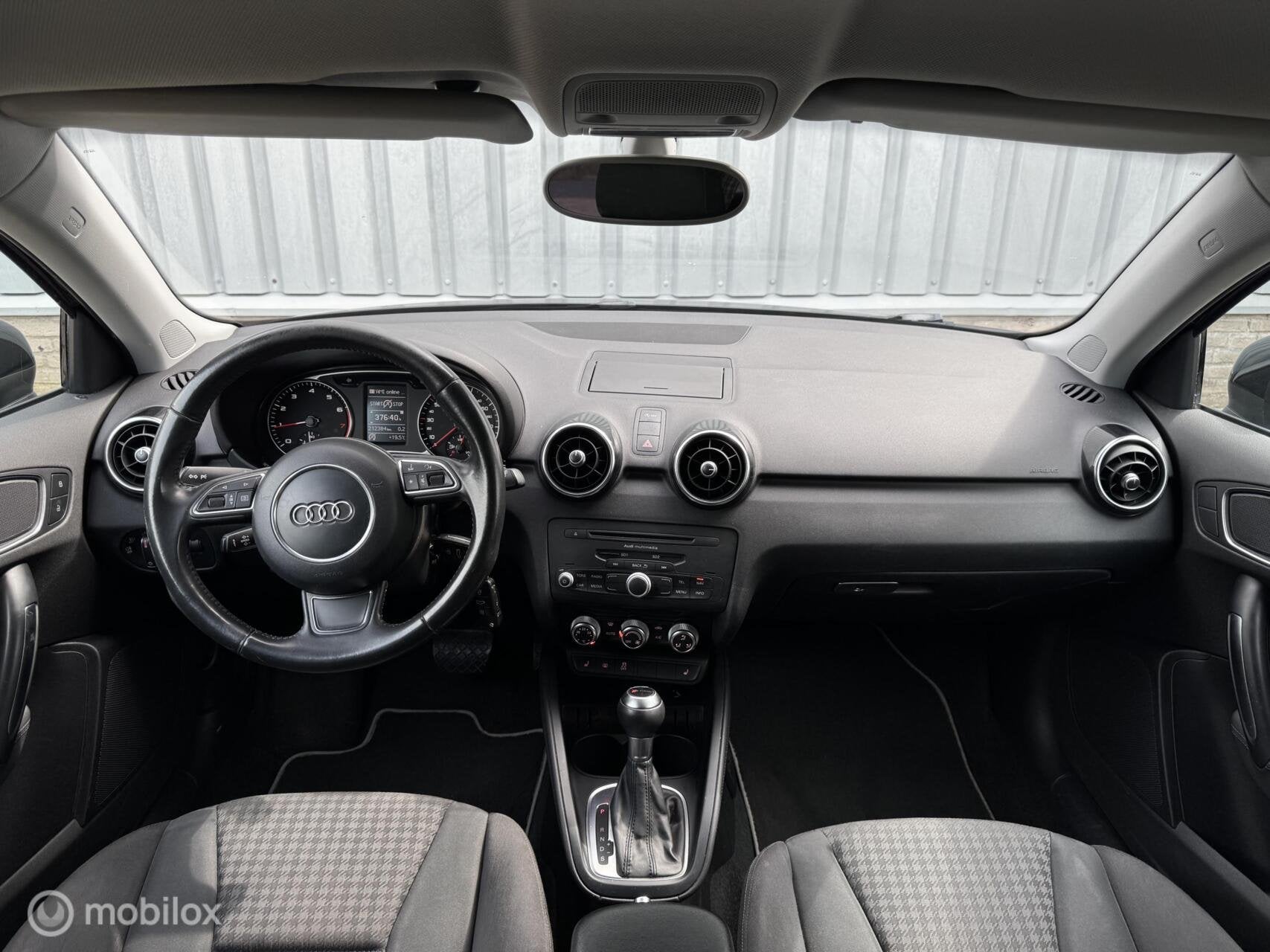 Audi A1 1.4 TFSI Pro Line | AUT | 5Drs| Stoelverw., Euro 5, Stof, A1, 4 cilinders