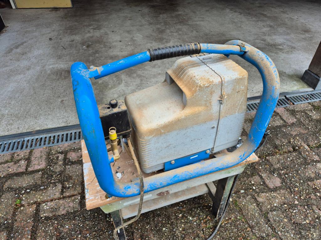 Güde compressor, Ophalen of Verzenden, Gebruikt, Minder dan 200 liter/min