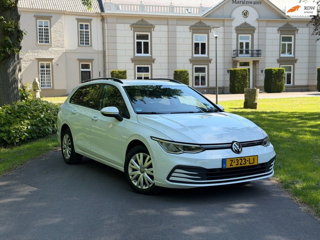 Volkswagen Golf Variant 1.0 eTSI Life Automaat | Lane assist, Stof, Gebruikt, 3 cilinders, Automatische klimaatregeling