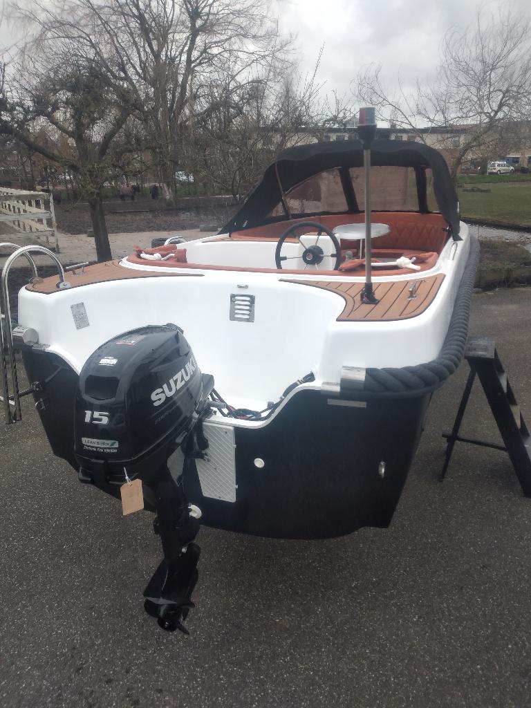 Console boten met trailer 4.10m/4.80m met een F8/F15 /F20!, Minder dan 15 m², Overige typen, Nieuw, Ophalen of Verzenden