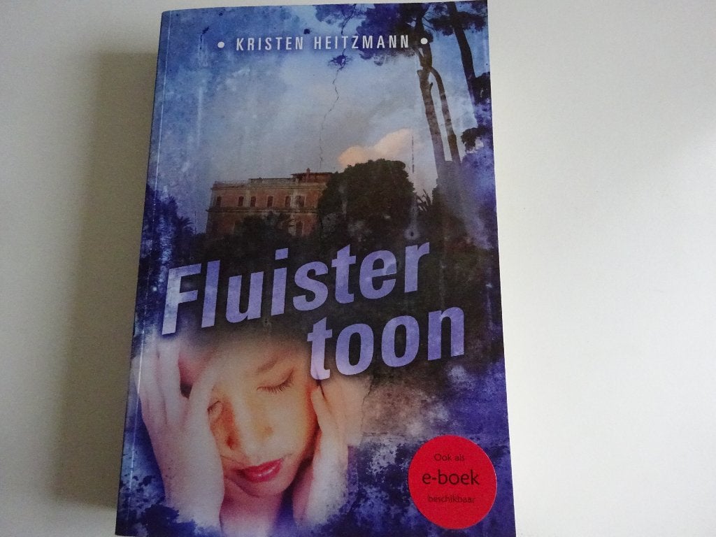 KRISTEN HEITZMANN - FLUISTERTOON - CHR. ROMAN, Ophalen of Verzenden, Gelezen