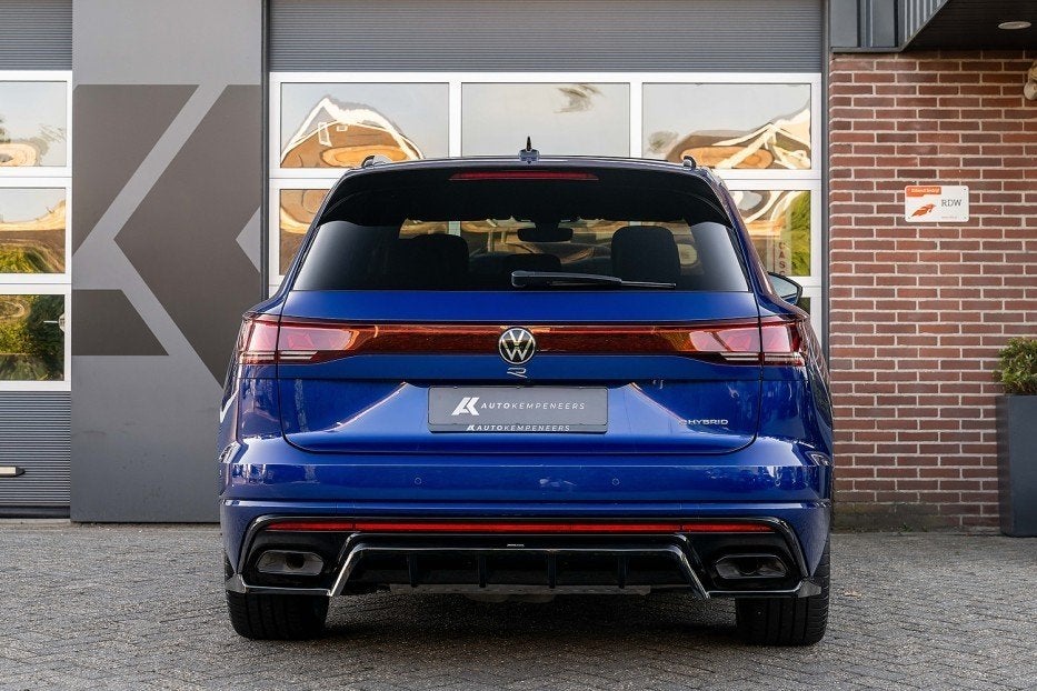 Volkswagen Touareg R eHybrid 4Motion | Panorama | Luchtverin, Auto's, Volkswagen, Gebruikt, 2995 cc, 462 pk, Blauw
