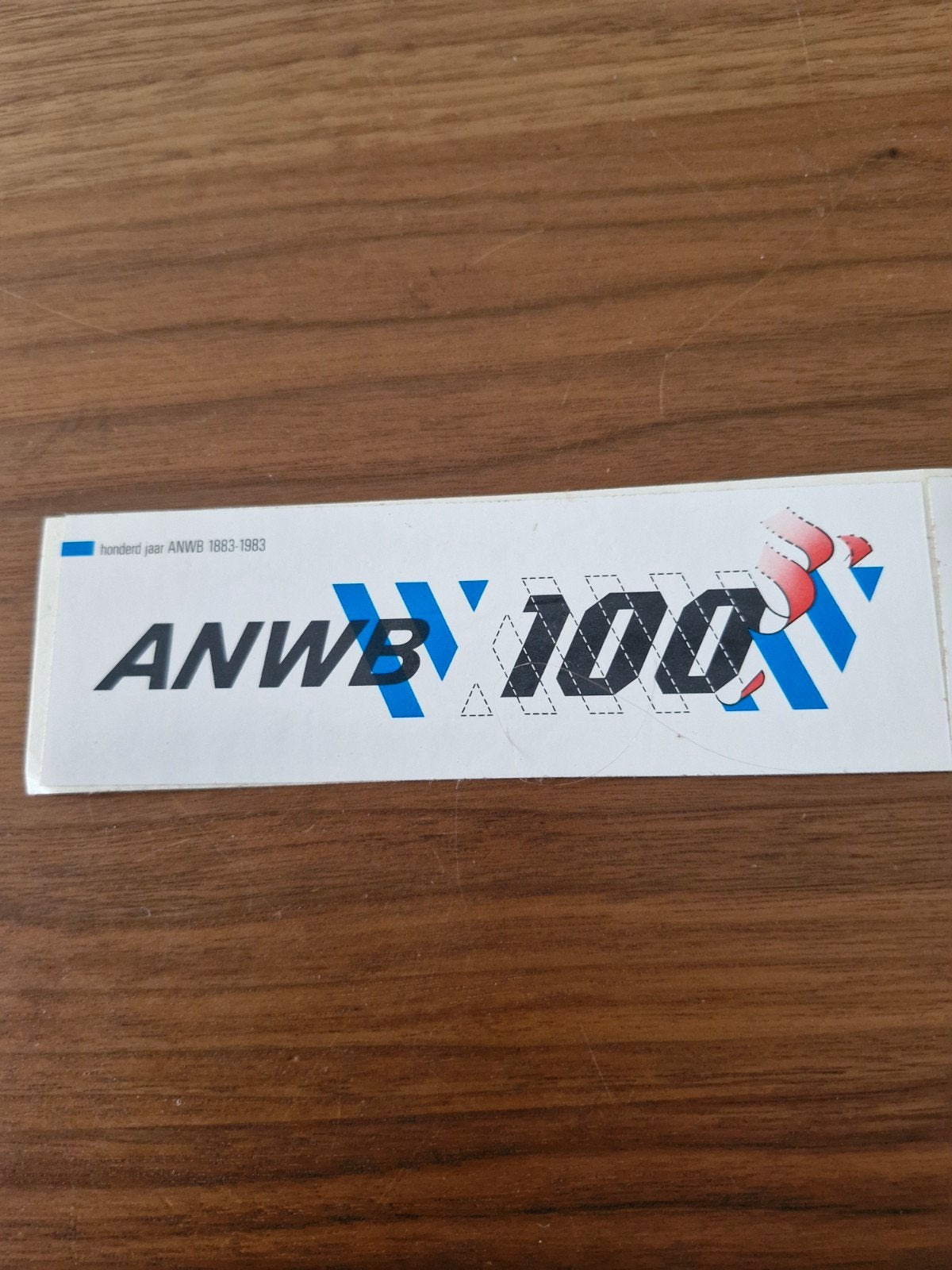 10240 ANWB 100 jaar sticker 1883-1983, Ophalen of Verzenden, Nieuw, Auto of Motor