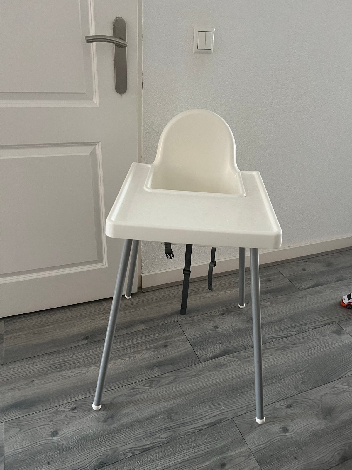 IKEA Antilop kinderstoel met eetblad en gordel, Kinderen en Baby's, Kinderstoelen, Ophalen, Gebruikt, Overige typen, Afneembaar eetblad