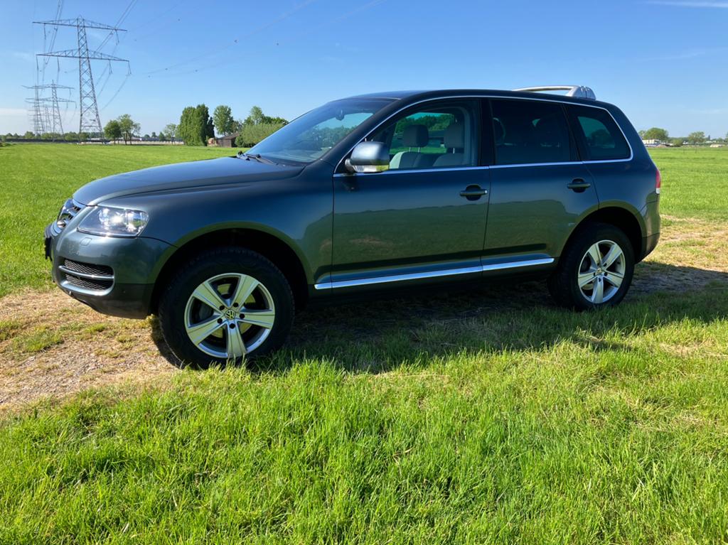 Volkswagen Touareg 3.6 206KW 4MOTION AUT 2006 Grijs, Auto's, Volkswagen, Automaat, Stof, Origineel Nederlands, 3597 cc
