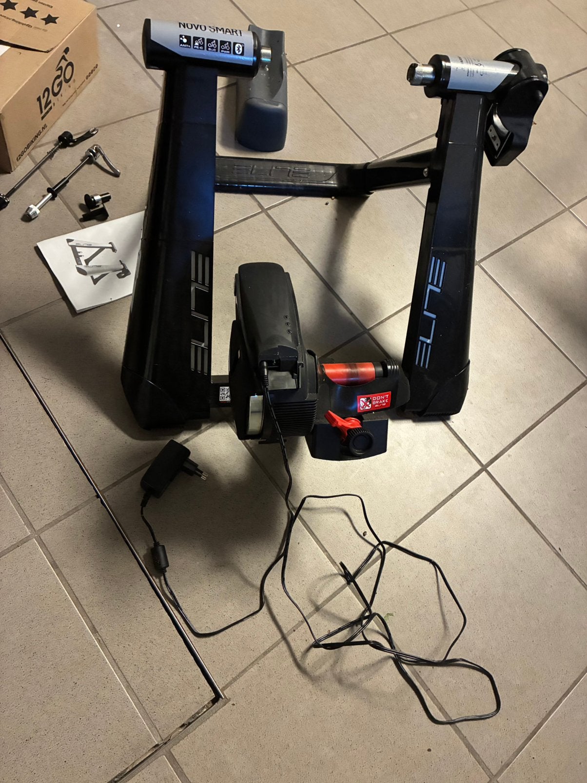 Elite Novo Smart fietstrainer - Zo goed als nieuw, Ophalen, Overige typen, Staal, Zo goed als nieuw