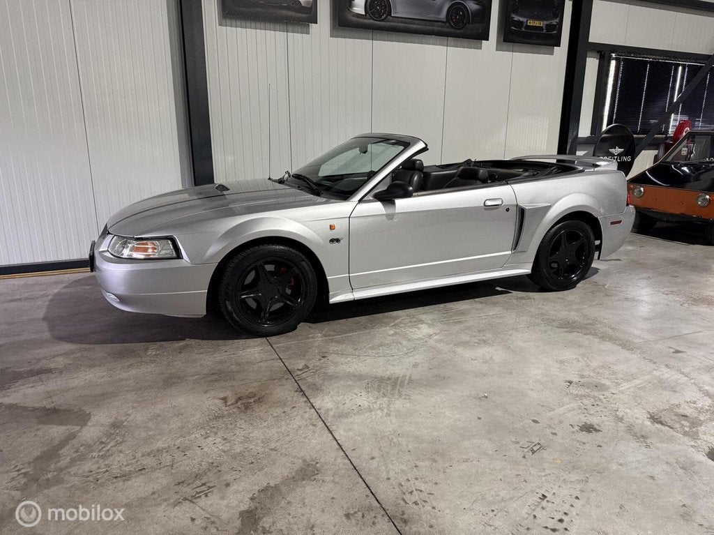 Ford Mustang 4.6 V8 Cabrio Handgeschakeld, Auto's, Gebruikt, 8 cilinders, Overige carrosserieën, 1290 kg