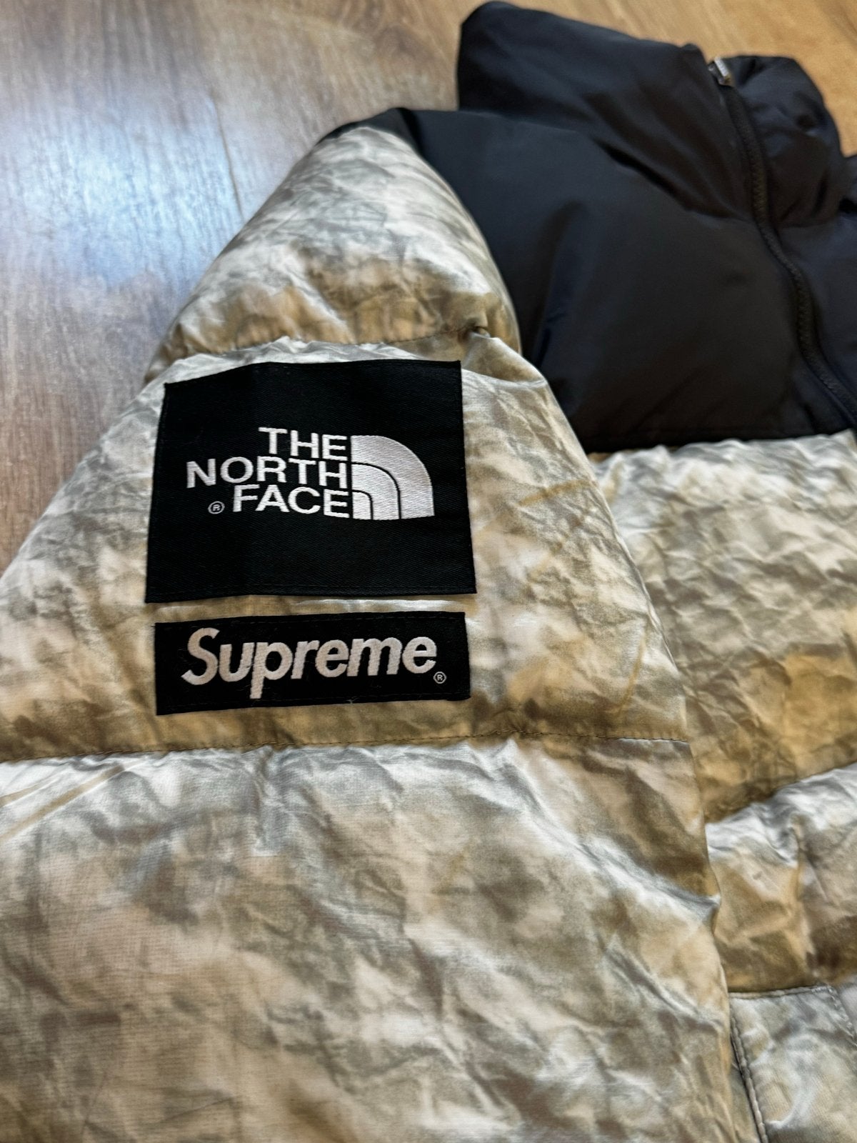The North Face Supreme Nuptse 700 Puffer Jack Maat L, Kleding | Heren, Ophalen of Verzenden, Zo goed als nieuw, Maat 52/54 (L)