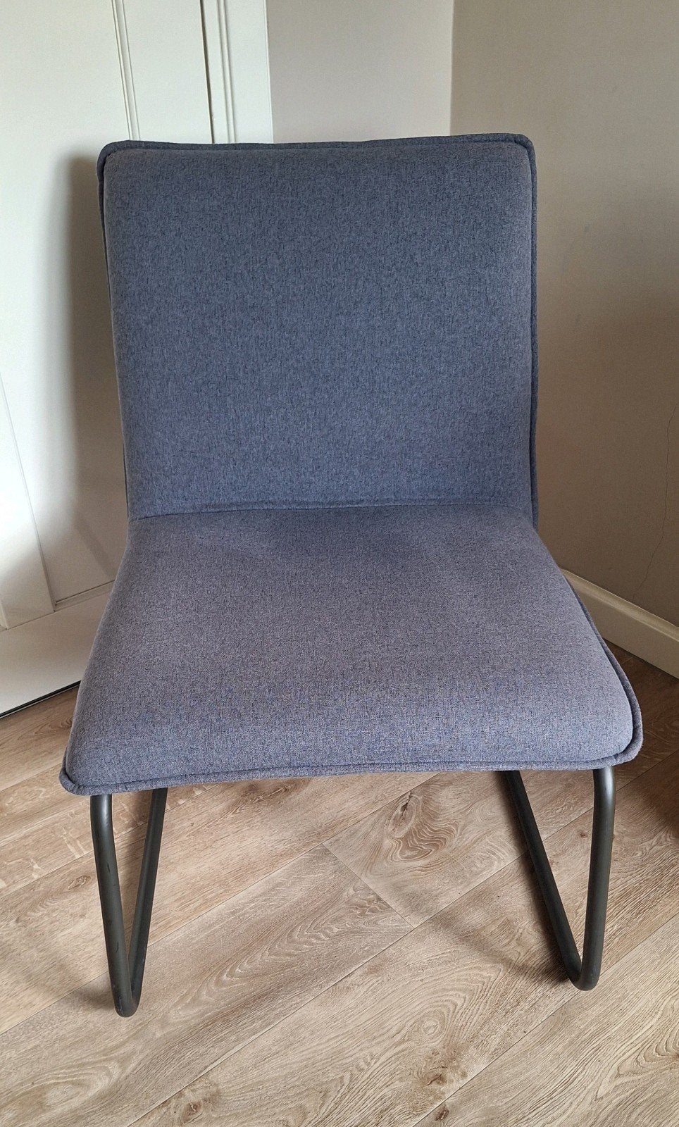 Grijze stoel, Huis en Inrichting, Stoelen, Ophalen, Gebruikt, Stof, Eén