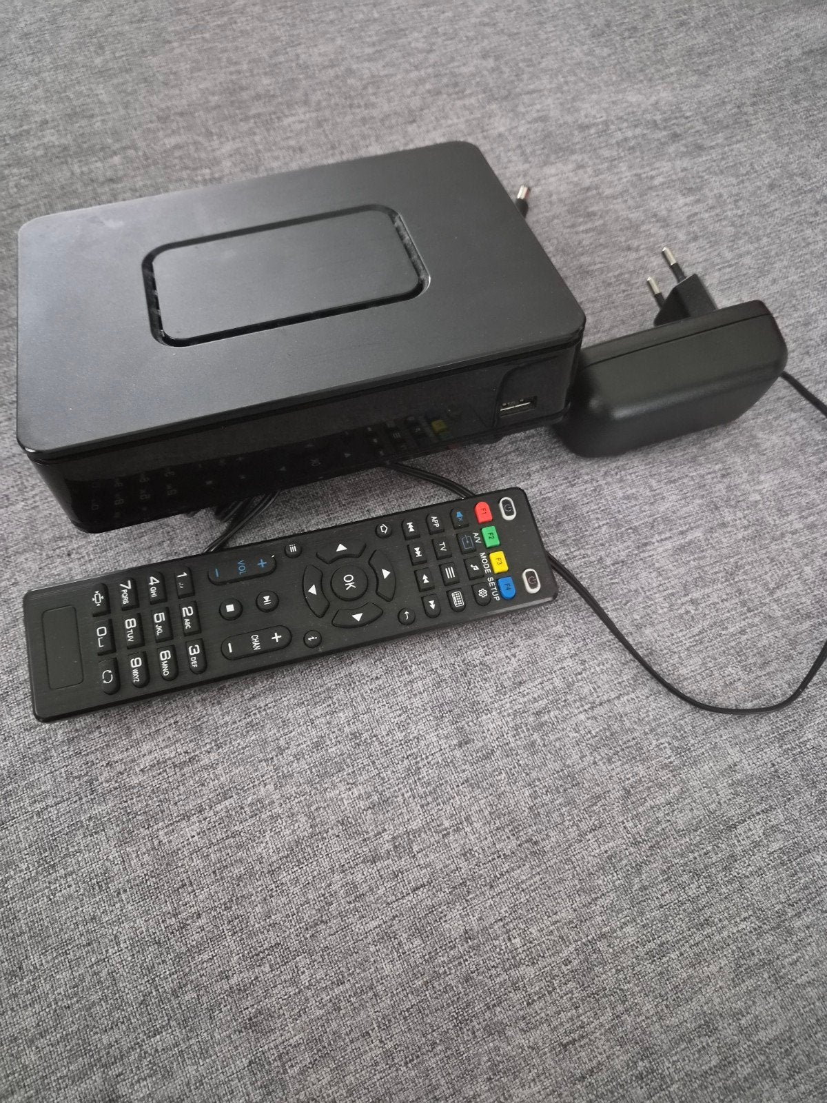 Infomir MAG351 4K Set-Top Box met afstandsbediening, Ophalen of Verzenden, Gebruikt, Decoder