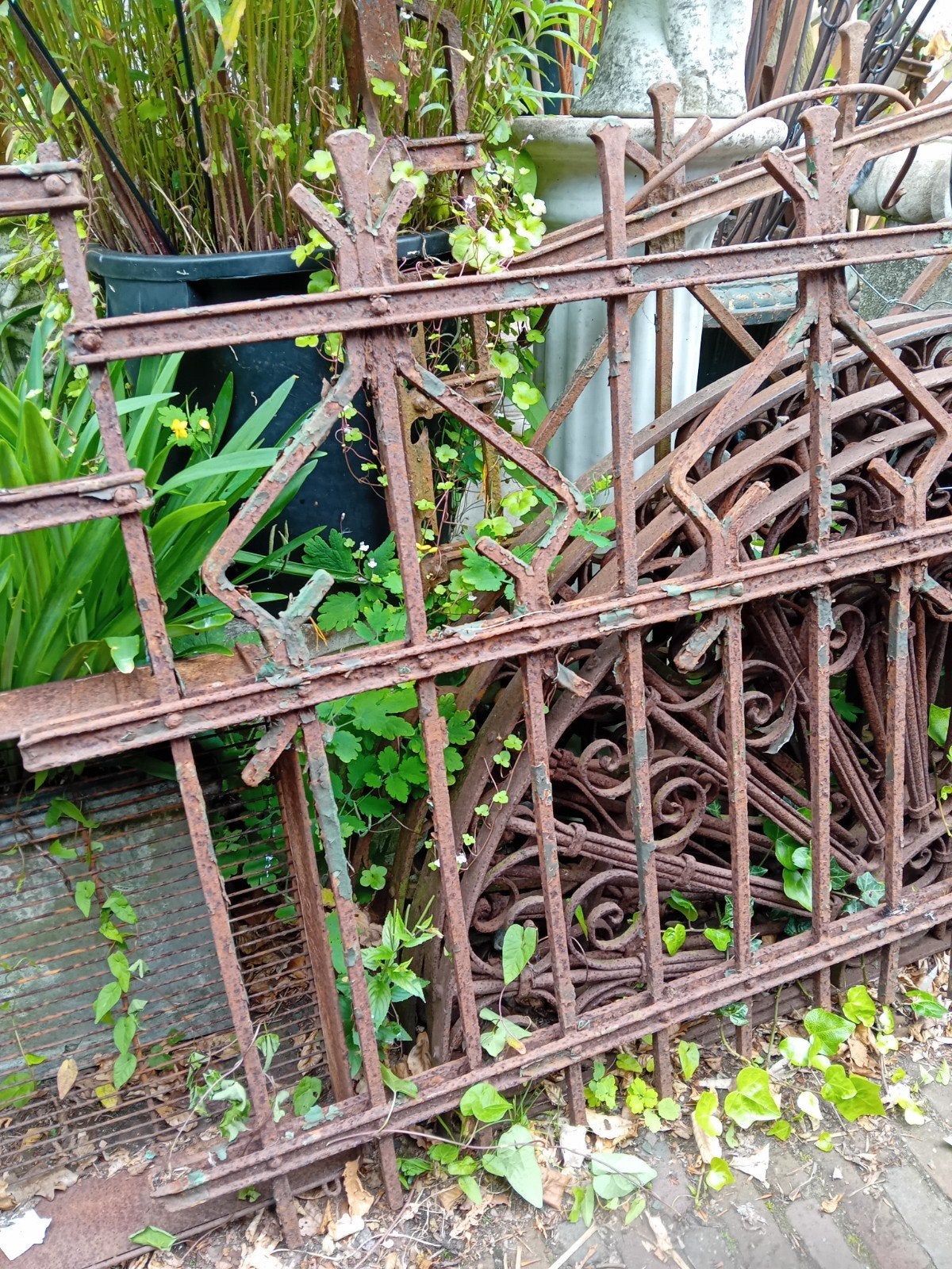 Antiek mooi verroest Art Deco hekken sierhek Als kunstobject, Tuin en Terras, Ophalen, Gebruikt