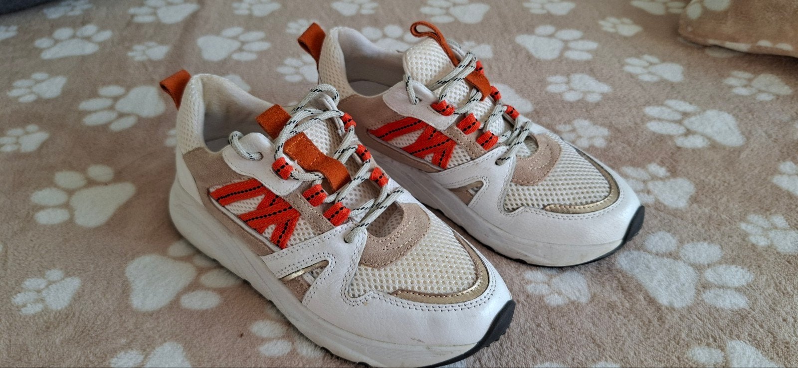 sneakers maat 39 ( sacha), Sacha, Ophalen, Zo goed als nieuw, Sneakers of Gympen