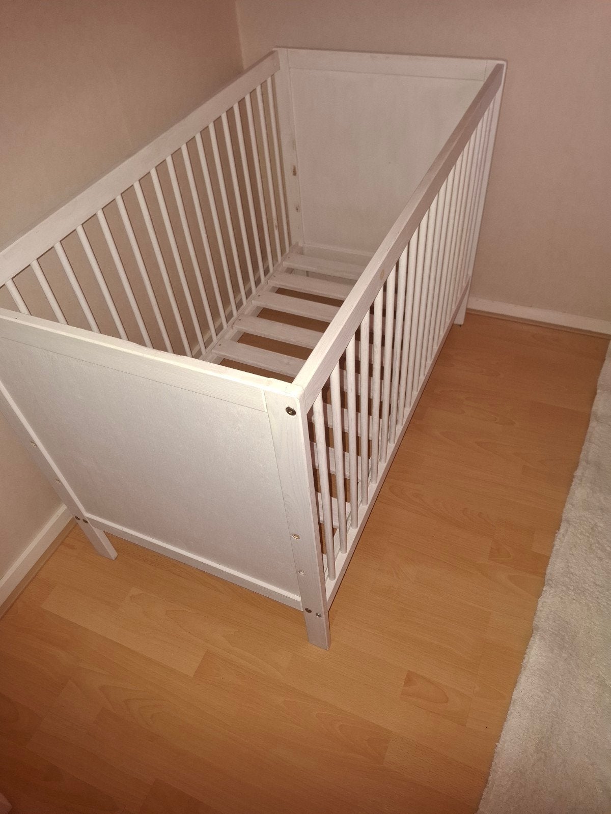 Kinderledikantje met matras en dekbed, Ophalen, Gebruikt, 190 cm of minder, Hout