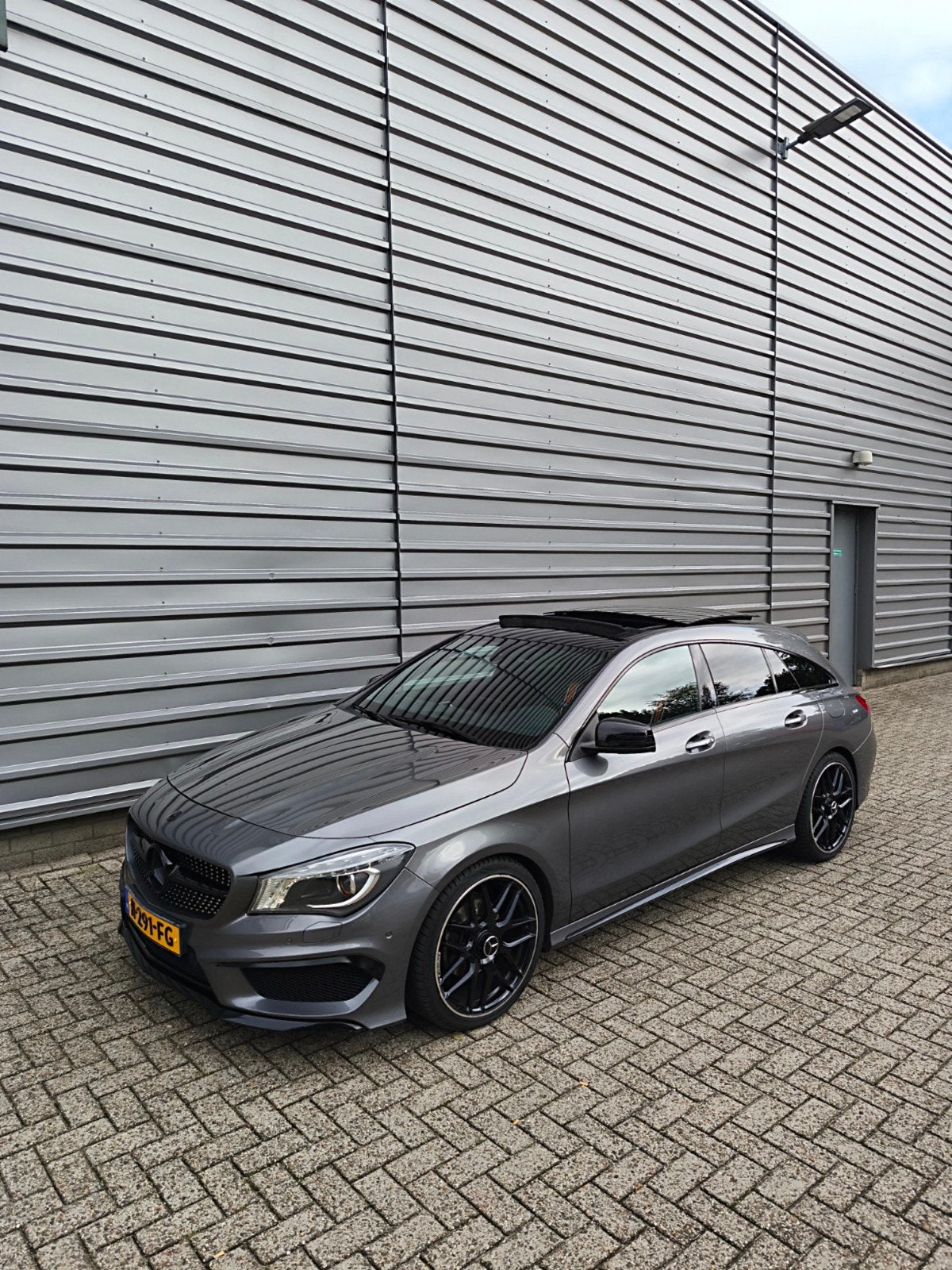 Mercedes-Benz CLA AMG Cla200 115KW Sh.br. 7G-DCT 2015 Grijs, CLA, 730 kg, Zwart, 1595 cc