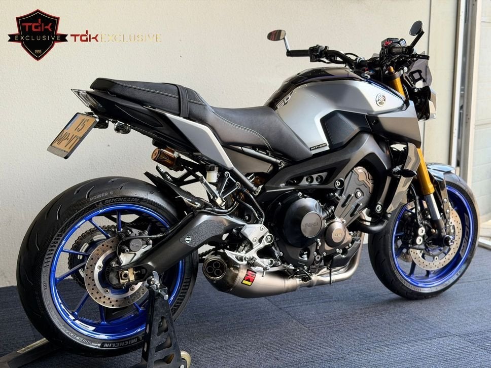 Foto 3 van YAMAHA MT-09 SP BOMVOL AKRAPOVIC CARBON MT09 MT 09 07 10