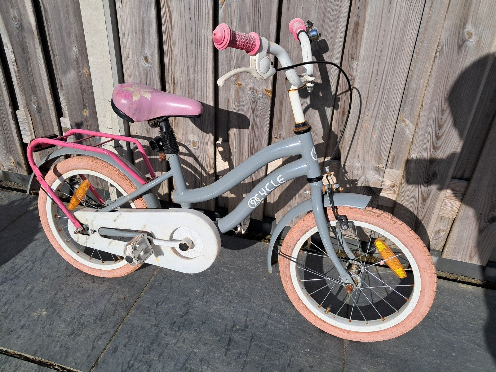 Kinderfiets 16 inch - Q-Cycle - Grijs/Roze, Ophalen of Verzenden, Gebruikt, 16 tot 20 inch