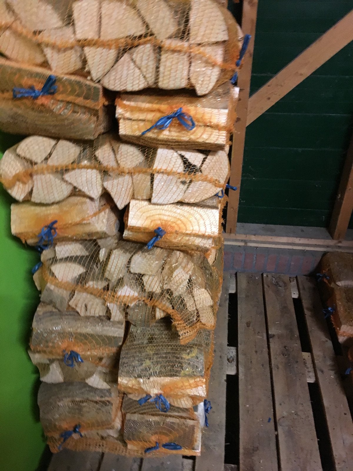 Haardhout eikenhout essenhout aanmaakhout  berkenhout, 6 m³ of meer, Ophalen, Eikenhout, Blokken
