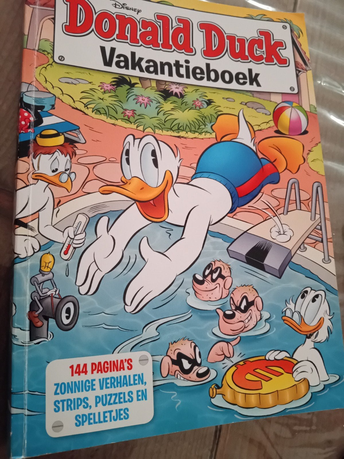 Donald duck vakantieboek, Ophalen of Verzenden, Zo goed als nieuw, Fictie algemeen