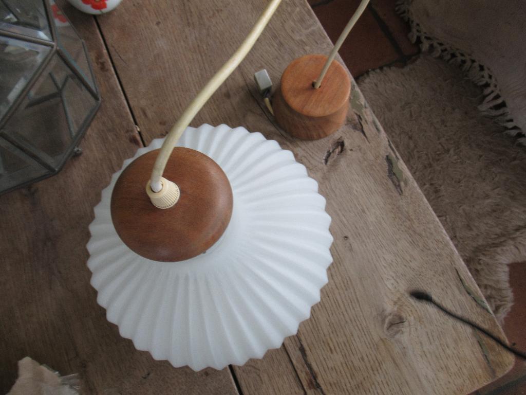 vintage hanglamp, Huis en Inrichting, Ophalen of Verzenden, Gebruikt, Glas, Minder dan 50 cm