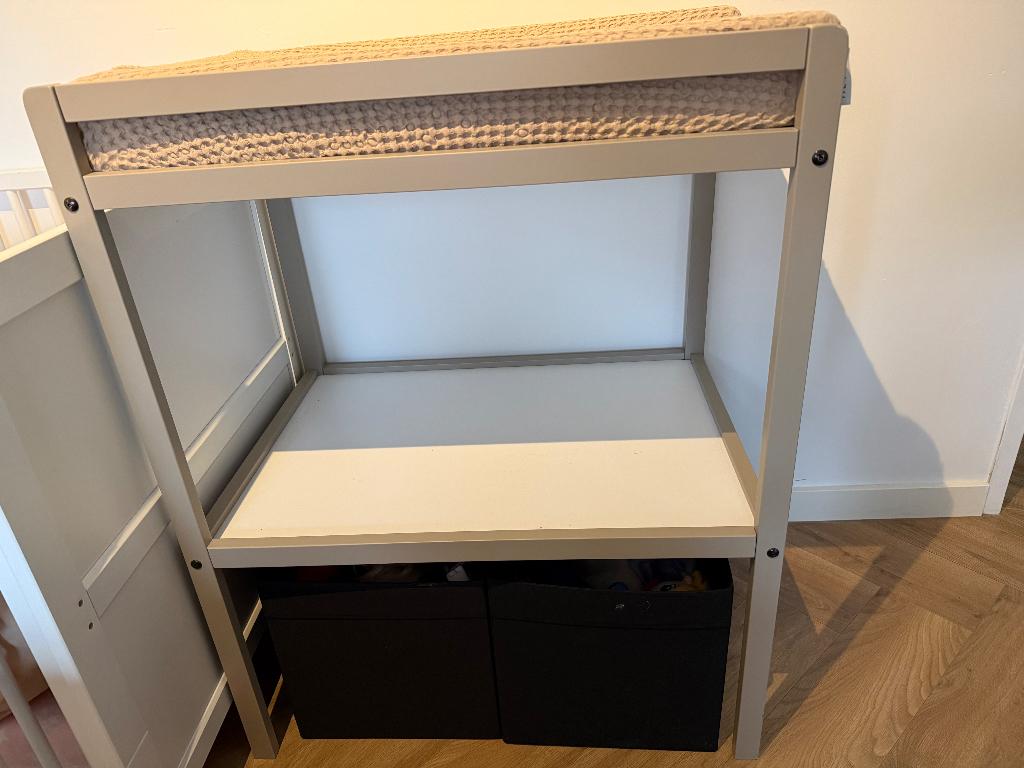 Quax Verzorgingstafel - Luiertafel BASIC - Stone/White, Ophalen, Zo goed als nieuw, Stoel(en)