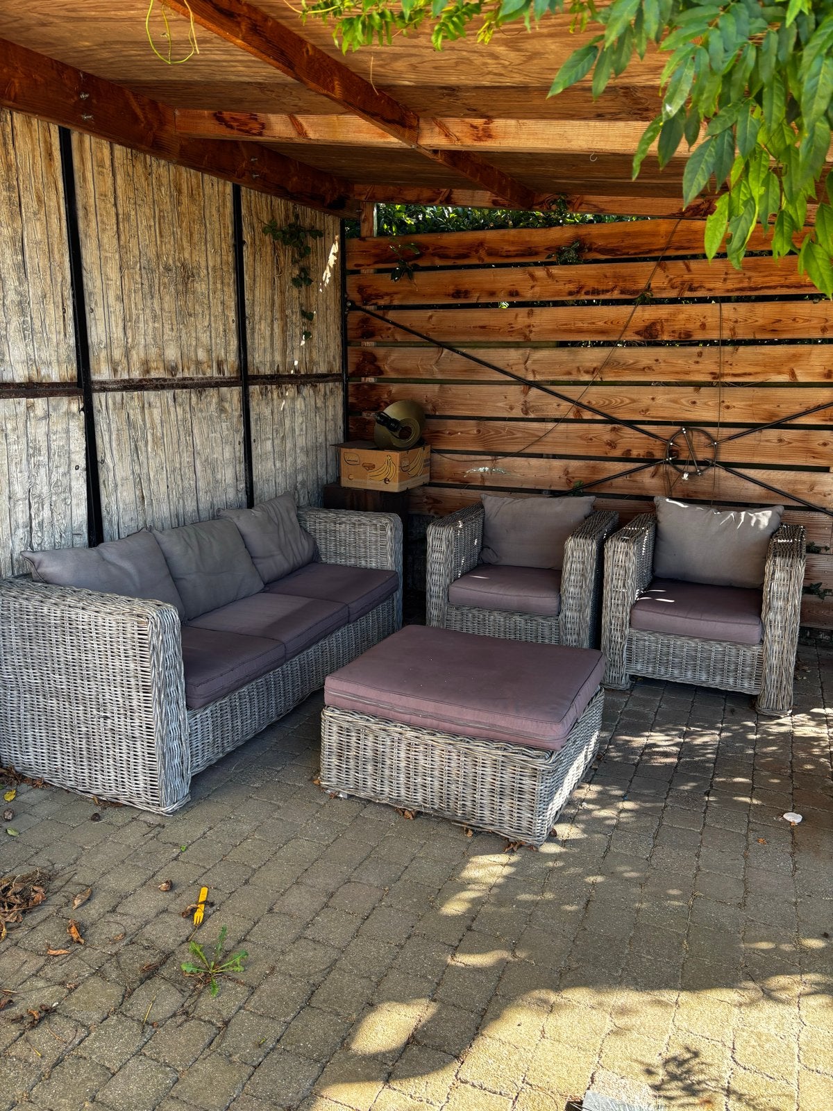 Rotan tuinset met bank en twee stoelen inclusief kussens, Tuin en Terras, Ophalen, 5 zitplaatsen, Gebruikt, Rotan